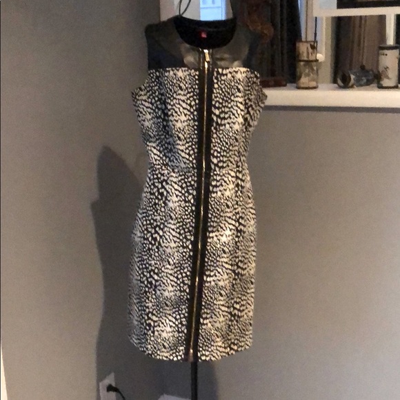 Dress - Picture 1 of 3